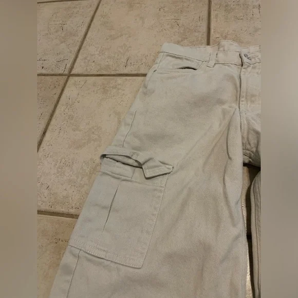 Refuge Wide Leg Cargo Pants Size Small - Picture 5 of 9